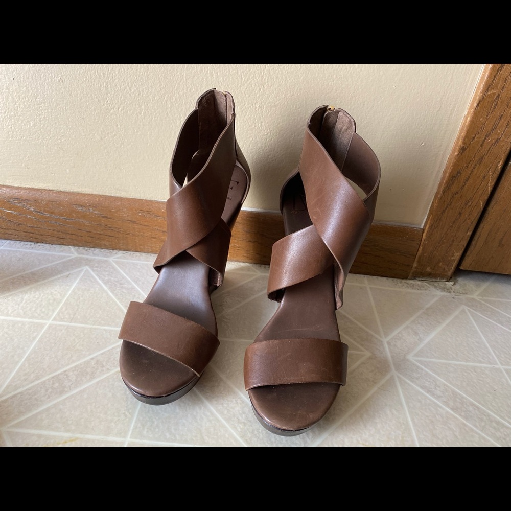 Diane V Furstenberg Crisscross Wedges Heels Size 9
